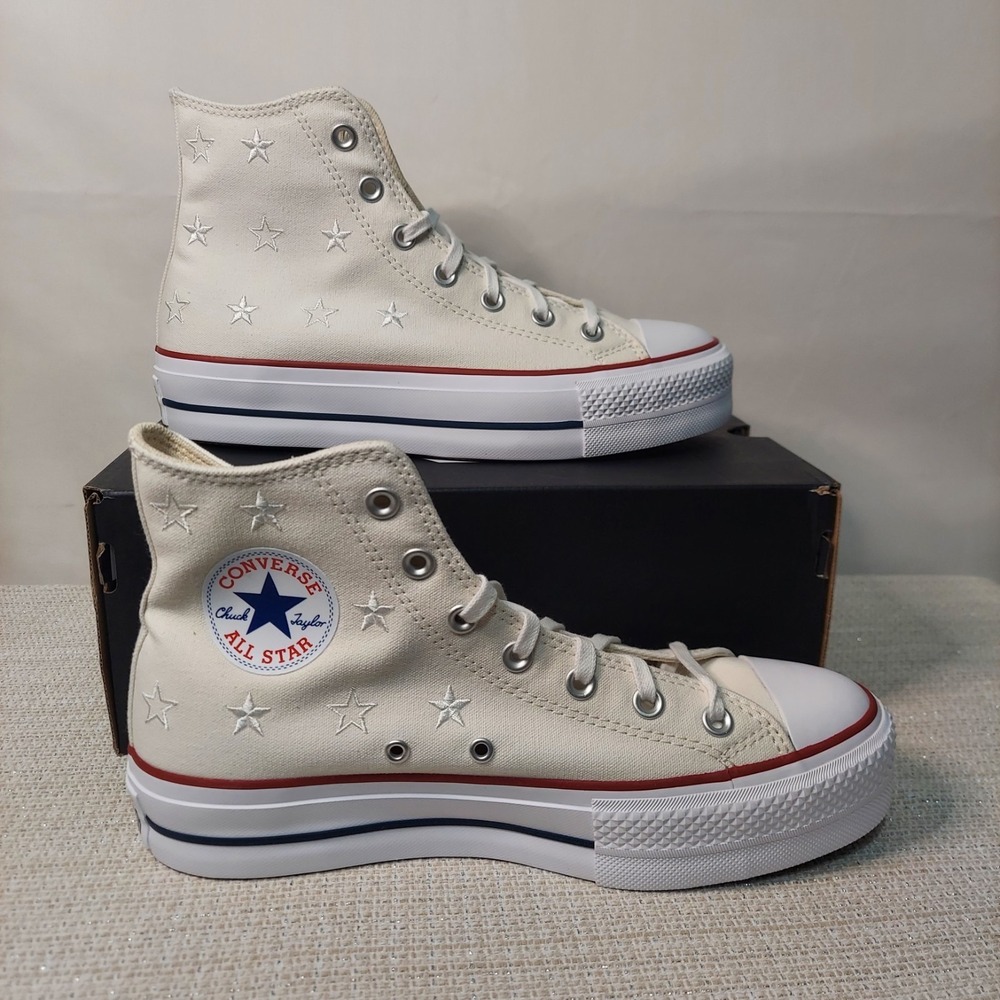 NEW Converse Chuck Taylor All Star Lift Platform Embroidered Stars Women Size 9‎
